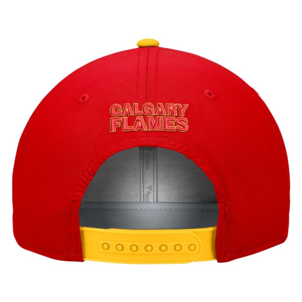 Calgary Flames Fanatics Defender Struct Cap - Picture 8 of 8